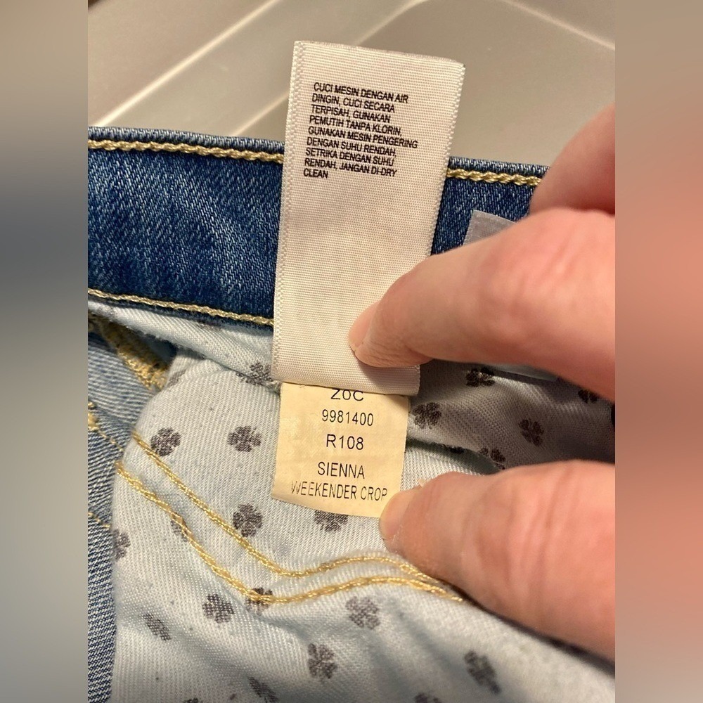 Lucky Brand Sienna Weekender Crop Distressed Blue Jeans - Picture 8 of 9
